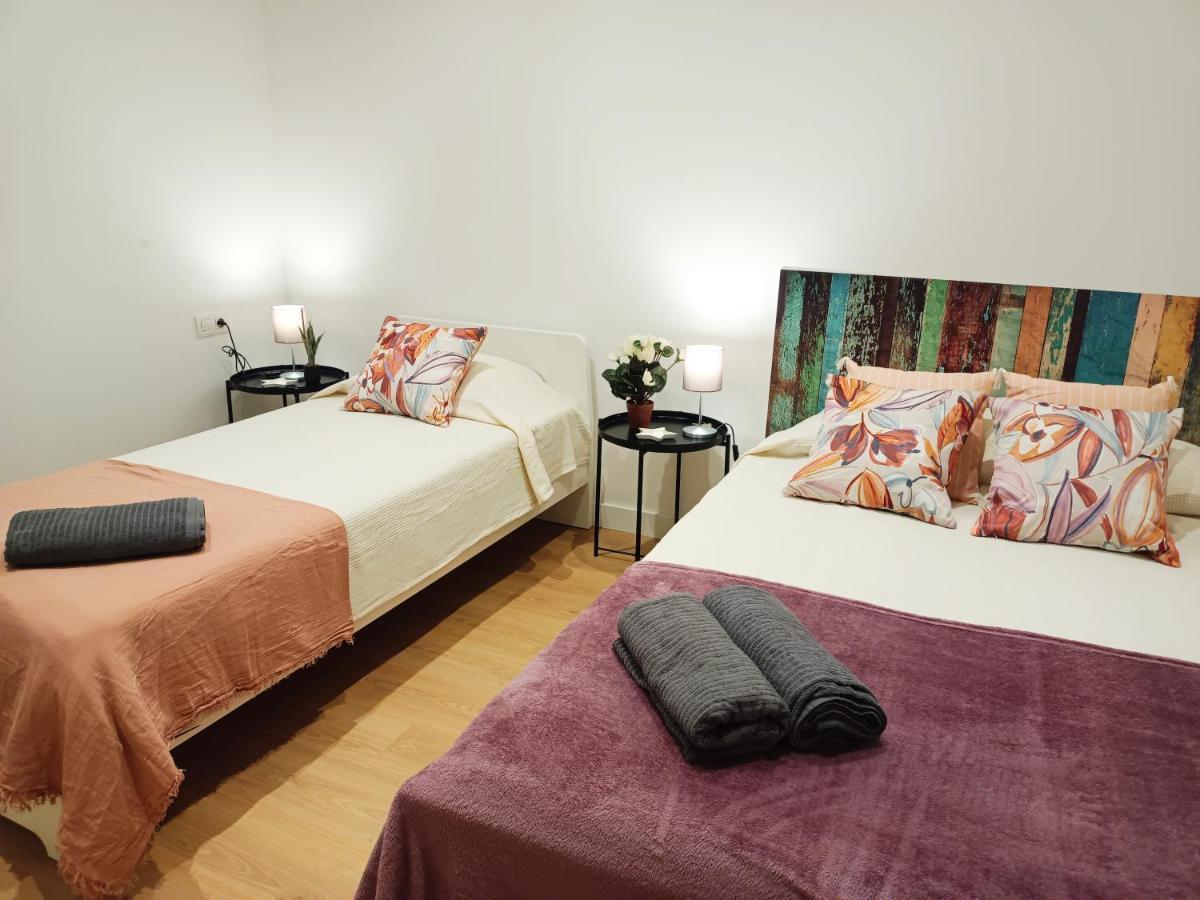 By Universitat Rooms Barcelona Exterior foto